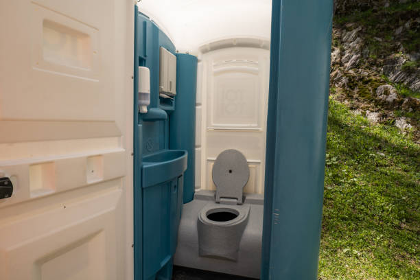 Best Portable restroom trailer rental  in Ash Grove, MO